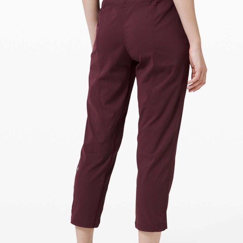 lululemon athletica Women's Cropped Pants in Deep Burgundy - Picture 2 of 2